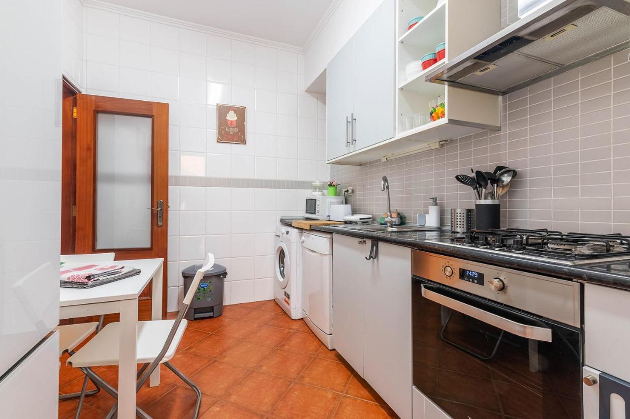 ליסבון Alm- Spacious. Sunny. Patio. Quiet Area. Fast Wifi מראה חיצוני תמונה